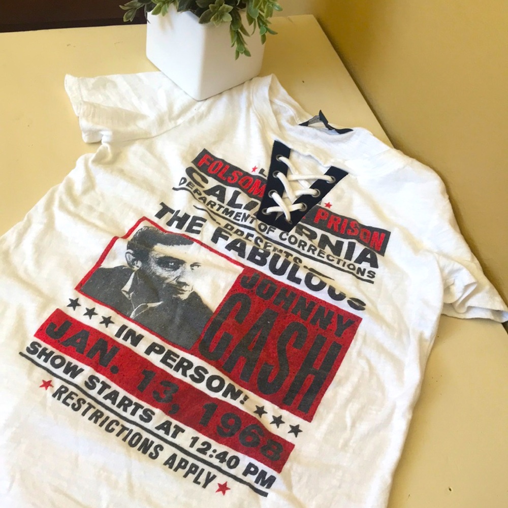 Johnny cash graphic tee